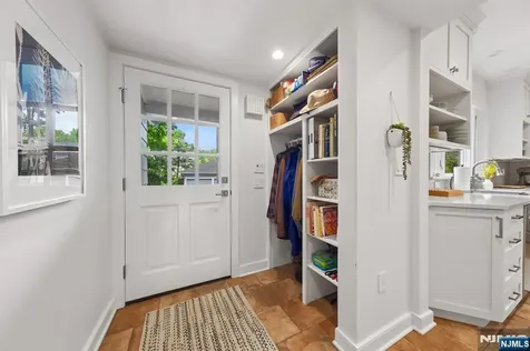 14 Holland Terrace Montclair NJ 07042