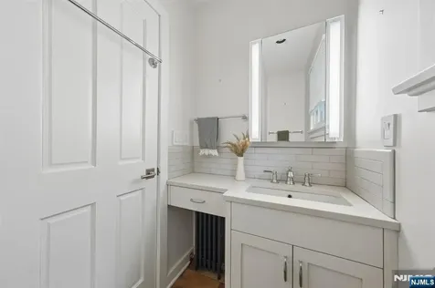 14 Holland Terrace Montclair NJ 07042