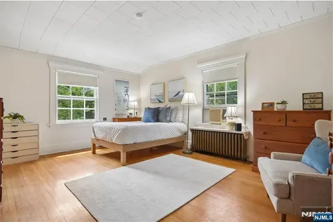 14 Holland Terrace Montclair NJ 07042