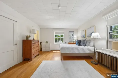 14 Holland Terrace Montclair NJ 07042