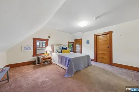 14 Holland Terrace Montclair NJ 07042