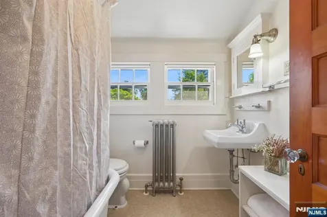 14 Holland Terrace Montclair NJ 07042