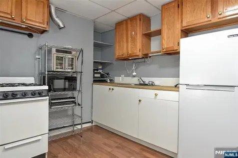 72 Newark Avenue Paterson NJ 07503