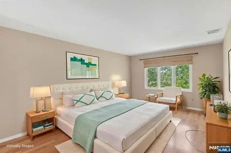 33 Cedarwood Terrace Woodland Park NJ 07424