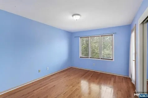 33 Cedarwood Terrace Woodland Park NJ 07424