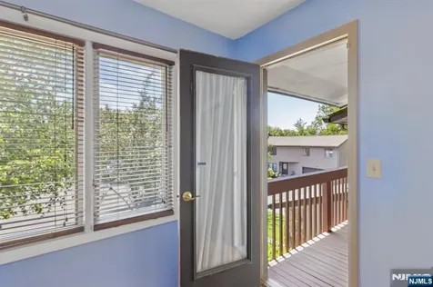 33 Cedarwood Terrace Woodland Park NJ 07424