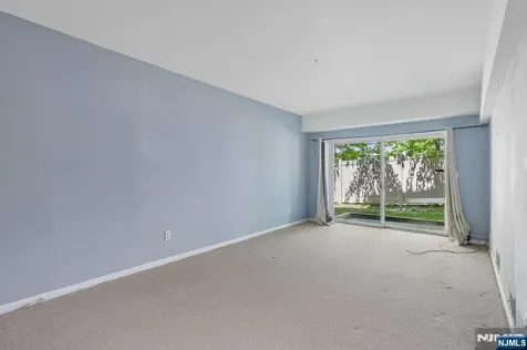 33 Cedarwood Terrace Woodland Park NJ 07424