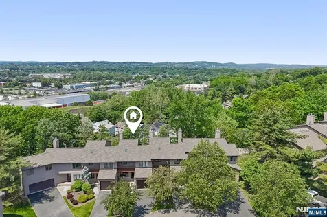 33 Cedarwood Terrace Woodland Park NJ 07424