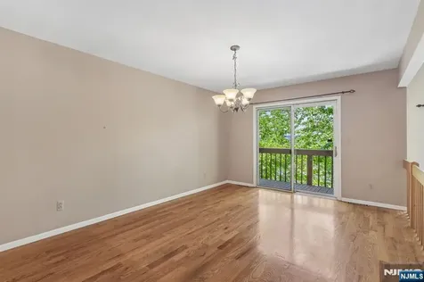 33 Cedarwood Terrace Woodland Park NJ 07424