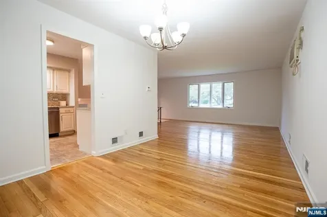 338 Main Street New Milford NJ 07646