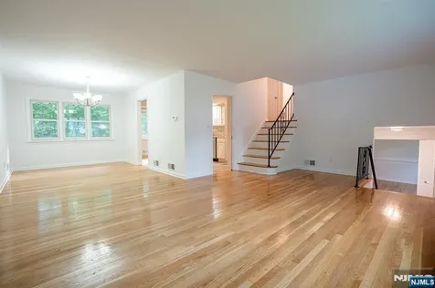 338 Main Street New Milford NJ 07646