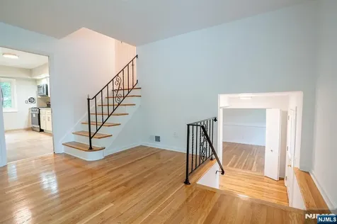 338 Main Street New Milford NJ 07646