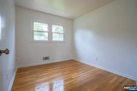 338 Main Street New Milford NJ 07646