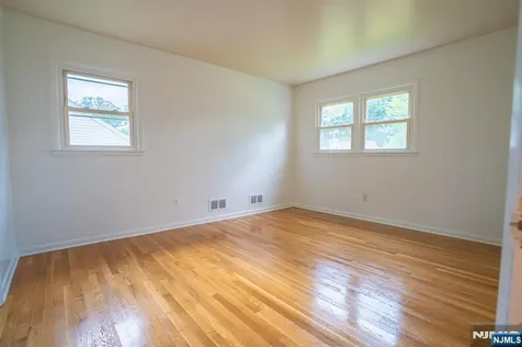 338 Main Street New Milford NJ 07646