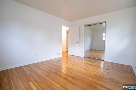 338 Main Street New Milford NJ 07646