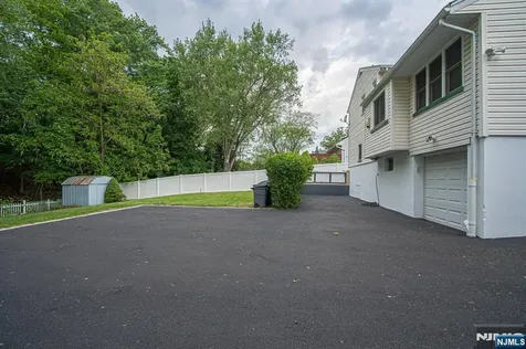 338 Main Street New Milford NJ 07646
