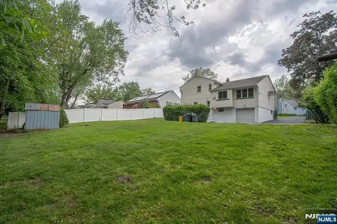 338 Main Street New Milford NJ 07646