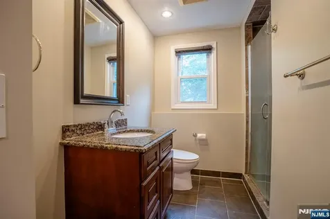 338 Main Street New Milford NJ 07646