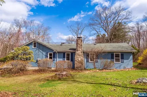 7 Stempert Road Branchville NJ 07826