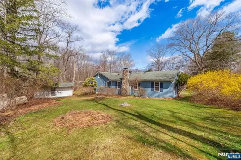 7 Stempert Road Branchville NJ 07826