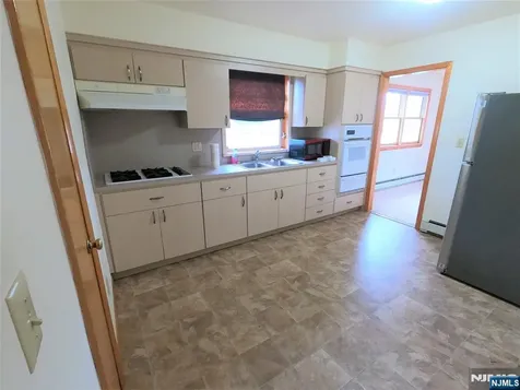 404 Jackson Avenue Hackensack NJ 07601