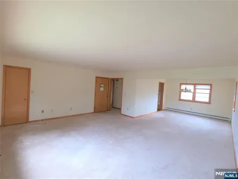 404 Jackson Avenue Hackensack NJ 07601