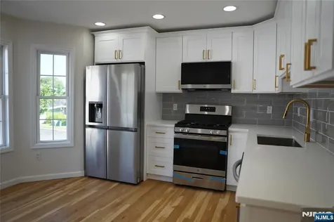 66 Terhune Lodi NJ 07644