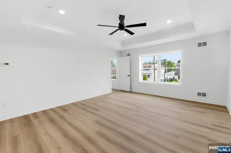 137 Platt Avenue Saddle Brook NJ 07663