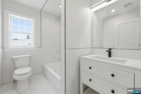 137 Platt Avenue Saddle Brook NJ 07663