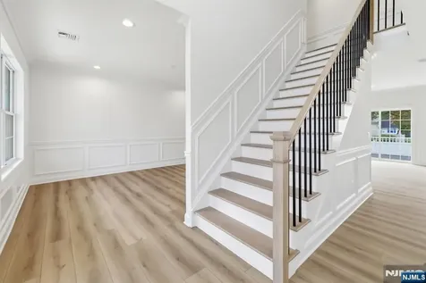 137 Platt Avenue Saddle Brook NJ 07663