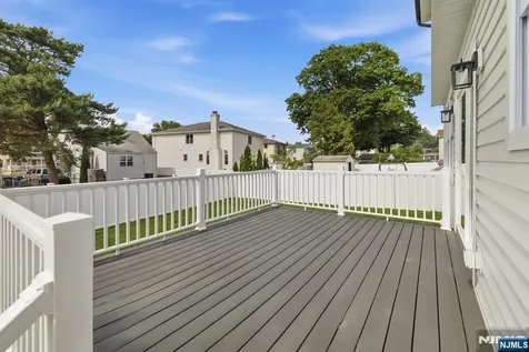137 Platt Avenue Saddle Brook NJ 07663