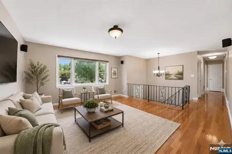 743 Wood Avenue Edison NJ 08820