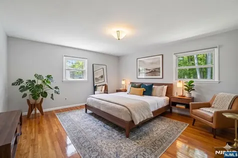 743 Wood Avenue Edison NJ 08820