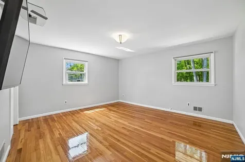 743 Wood Avenue Edison NJ 08820