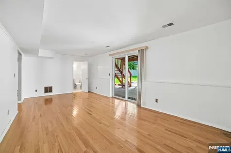 743 Wood Avenue Edison NJ 08820