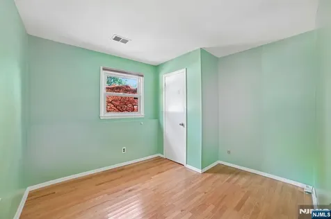 743 Wood Avenue Edison NJ 08820
