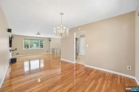 743 Wood Avenue Edison NJ 08820