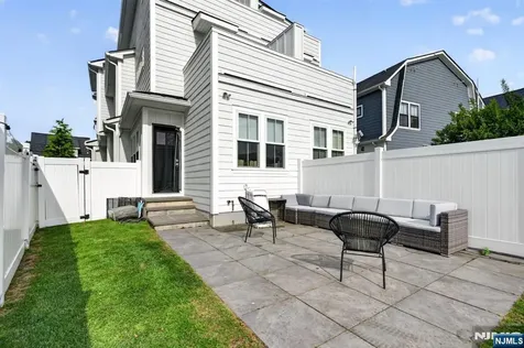 29B Blaine Street Millburn NJ 07041