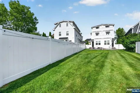 29B Blaine Street Millburn NJ 07041