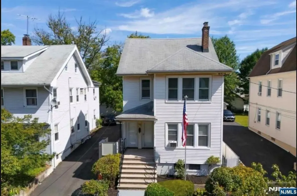 421 Berwick Street Orange NJ 07050