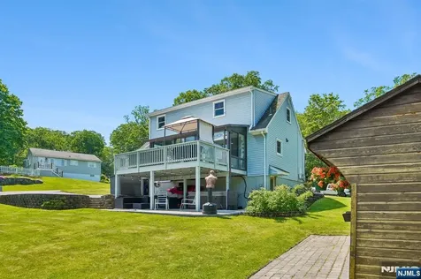 23 Moore Road West Milford NJ 07480