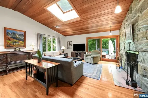 235 Brook Valley Road Montville Township NJ 07082