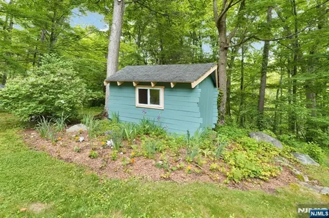 235 Brook Valley Road Montville Township NJ 07082