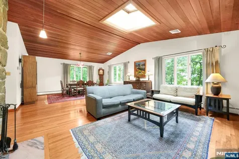 235 Brook Valley Road Montville Township NJ 07082