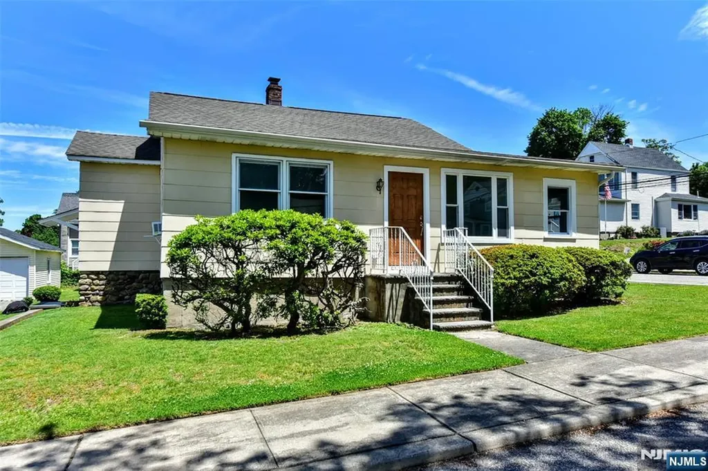 52 Central Avenue Butler Borough NJ 07405