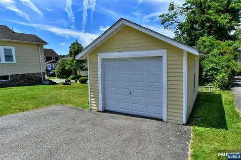 52 Central Avenue Butler Borough NJ 07405