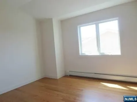 427 Westview Place Fort Lee NJ 07024