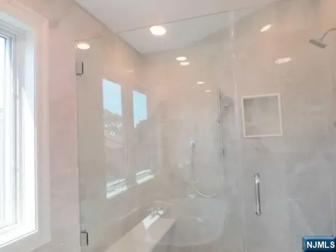 427 Westview Place Fort Lee NJ 07024