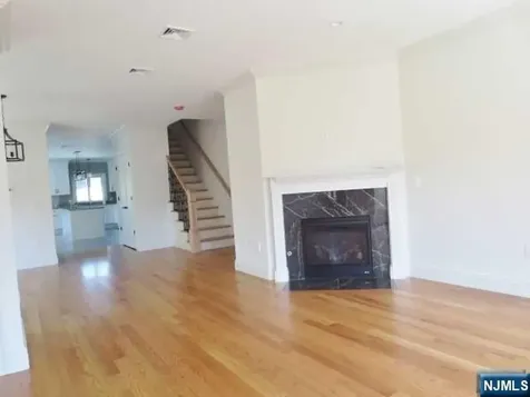 427 Westview Place Fort Lee NJ 07024