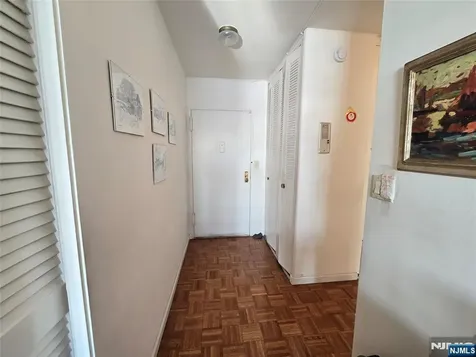 380 Mountain Union City NJ 07087